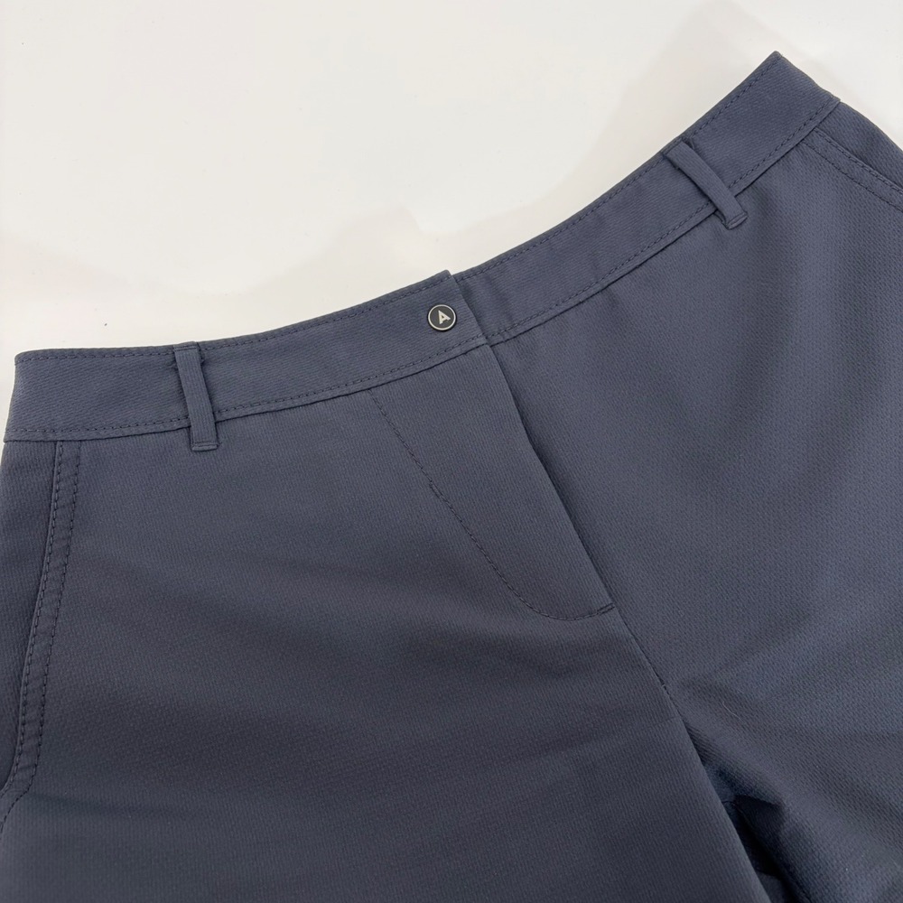 Annika Cutter & Buck Womens Golf Shorts Navy Blue Size 6 Active Performance
